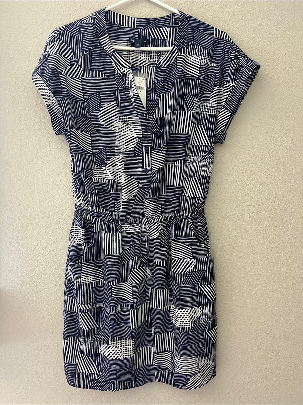 GAP Navy & White Geometric Short Sleeve Mini Dress women’s medium